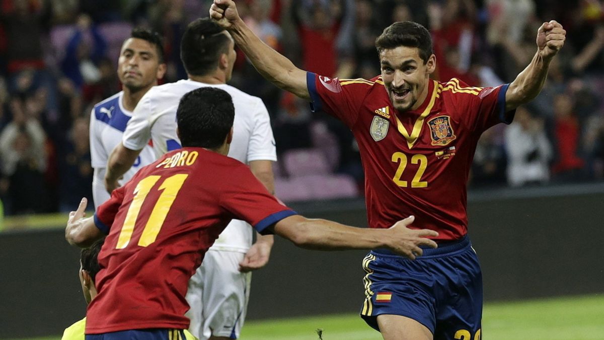 Jesús Navas celebra su gol ante Chile