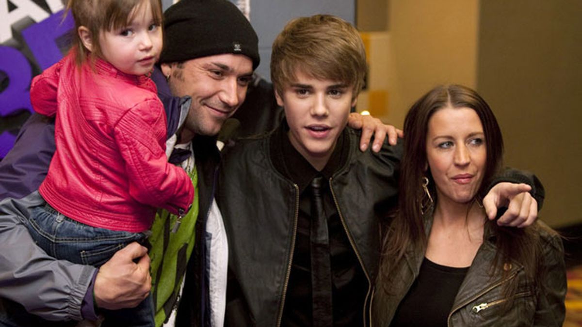Justin Bieber junto a su familia