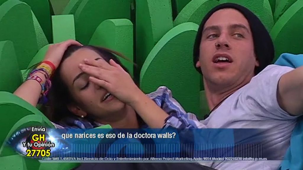 El 'pelocho' y la odontóloga juegan 'al perro y el gato'