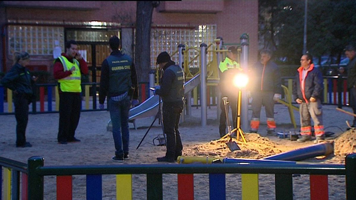 Fallece una niña de 10 años al caerle encima un columpio en Rivas Vaciamadrid