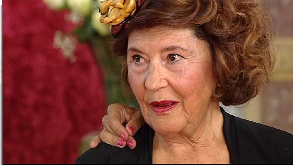 Mary acepta el anillo de su hijo emocionada, pero le aconseja: “tienes que volar”