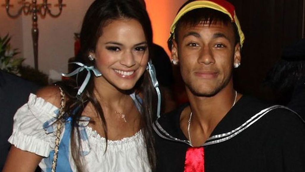 Así es Bruna Marquezine, la nueva novia de Neymar que ...