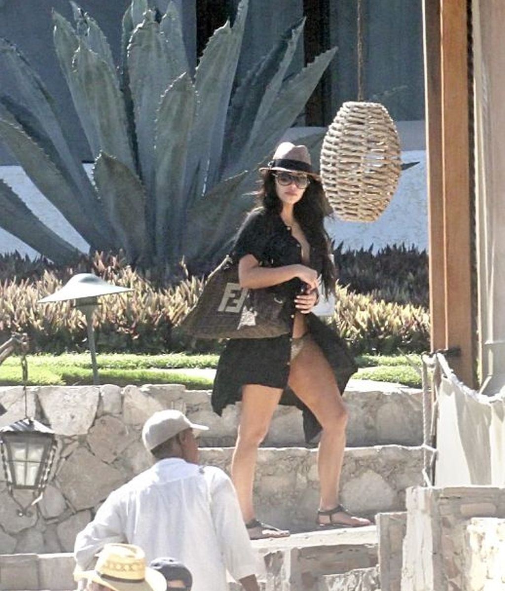 Kim Kardashian, vacaciones con picante