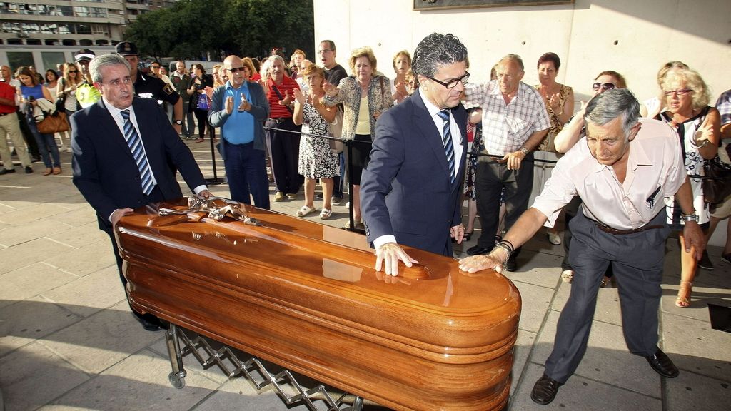Capilla ardiente de Manolo Escobar