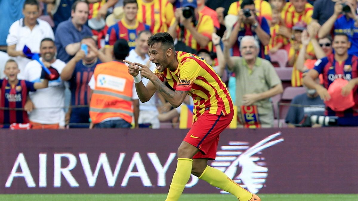 El delantero brasileño del FC Barcelona, Neymar jr., celebra la consecución de su primer gol ante el Athletic Club