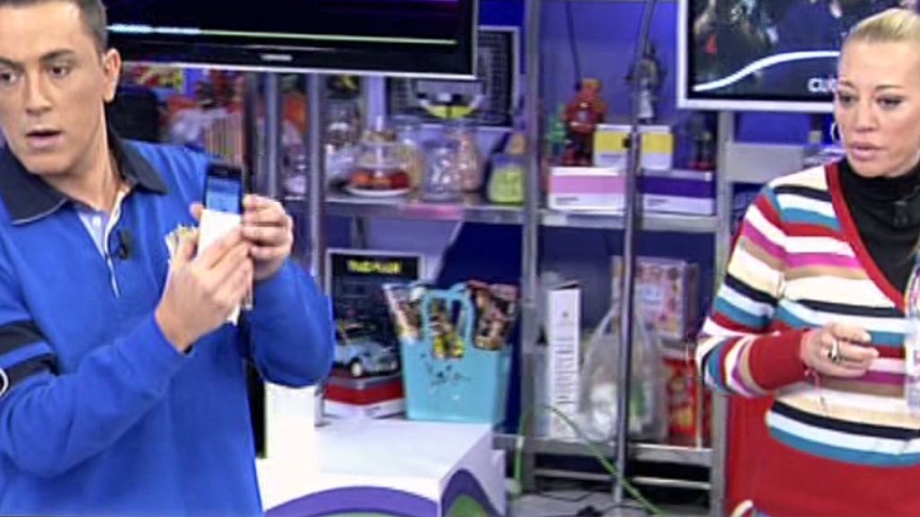 Victorio & Lucchino han diseñado el vestido