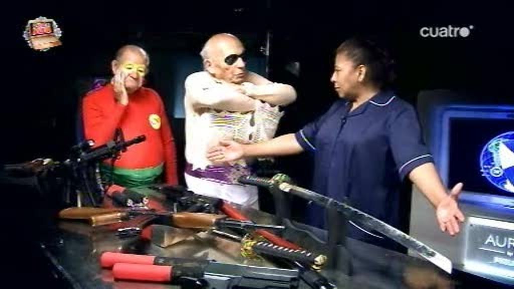 El 'Superabuelo' contra el 'niñato del móvil'