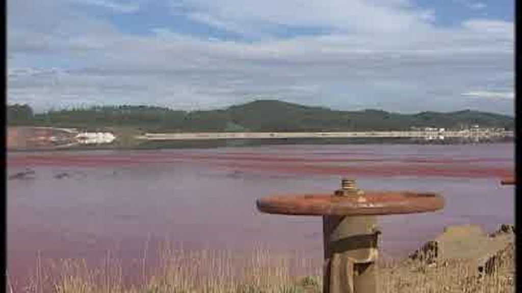Así es una balsa tóxica como la que provocó el vertido