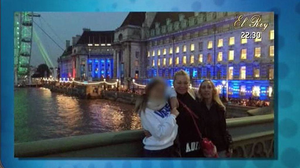 La colaboradora de 'Sálvame' ha viajado junto a su hija y unas amigas