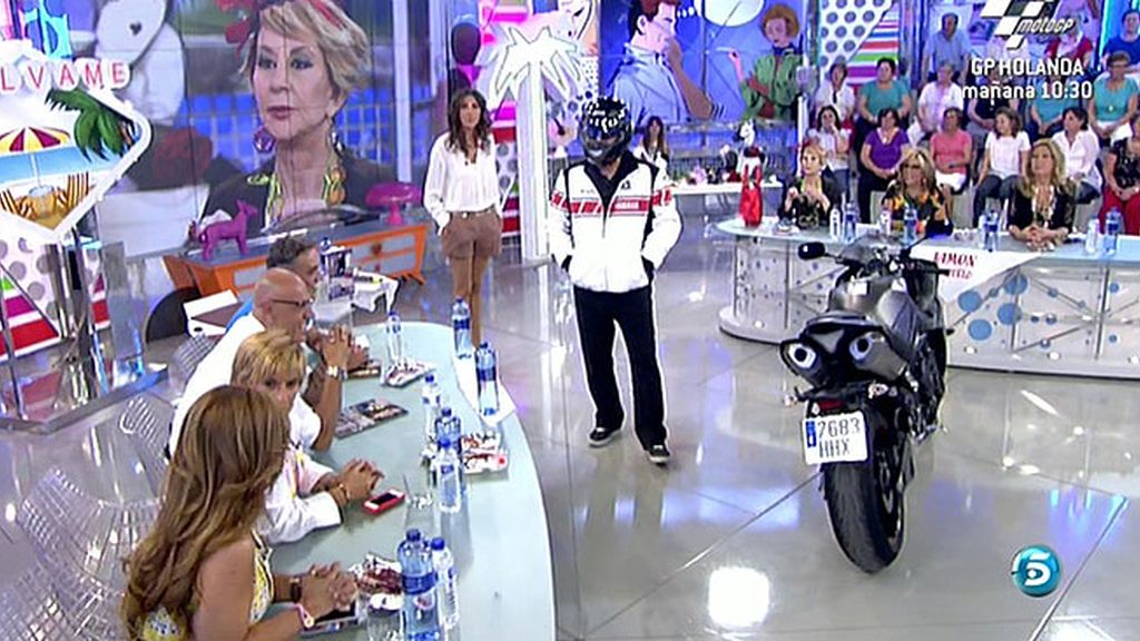 Motorizado y con un objetivo claro: Miguel Temprano viene a por la silla de Chelo