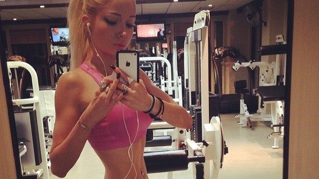 La vida de la 'Barbie Humana'