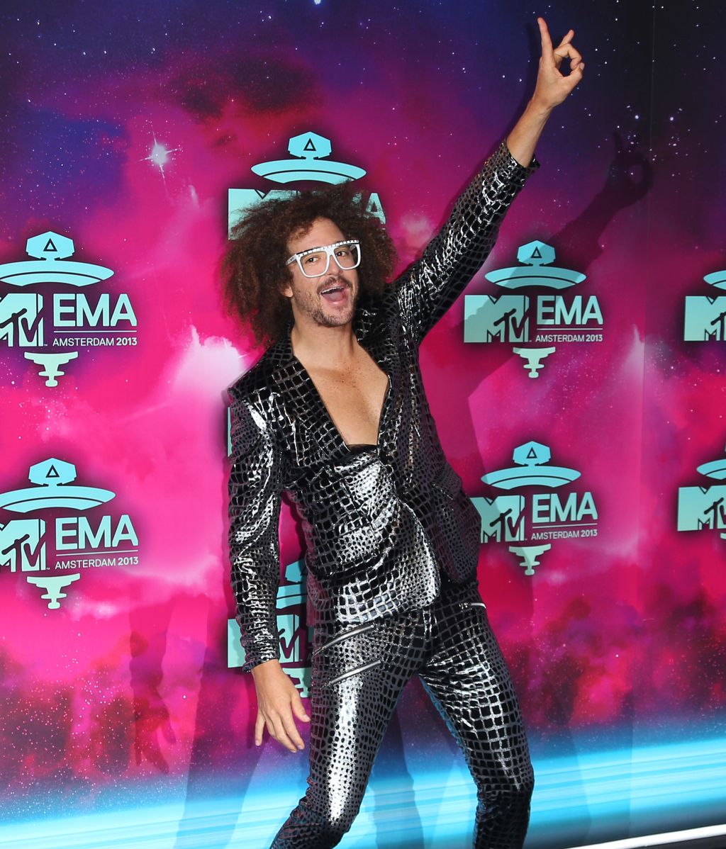 Redfoo posa para los fotógrafos en los MTV EMA