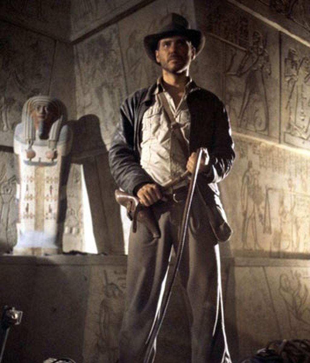 Indiana Jones puso de moda el traje de investigador intrépido que se expone en Londres