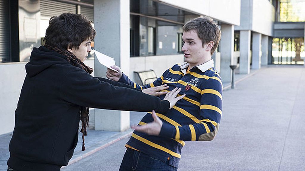 Malena, entusiasmada porque su libro podría ser llevado al cine