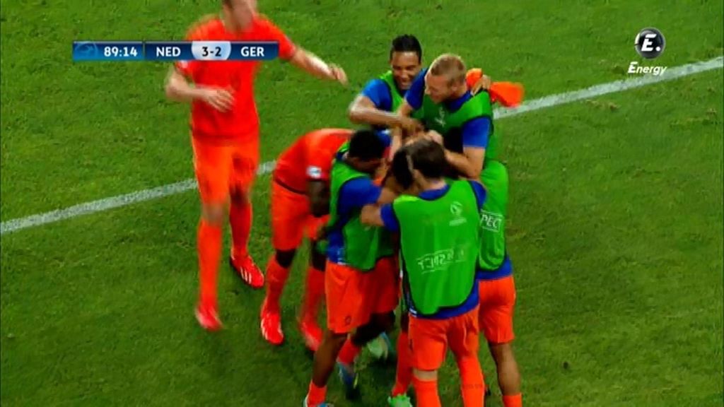 Holanda deja tocada a Alemania