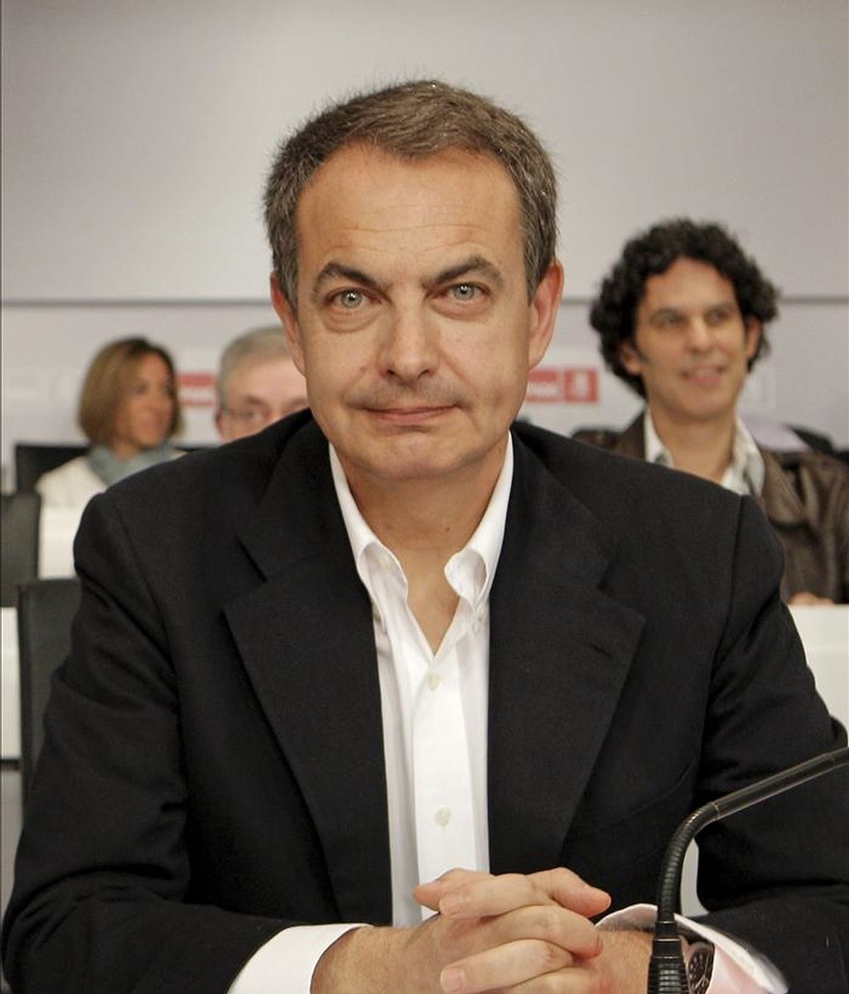 El presidente del Gobierno, José Luis Rodríguez Zapatero, el pasado 2 de abril después de su intervención ante el Comité Federal del PSOE donde anunció que no volverá a ser candidato en las próximas elecciones generales. EFE/Archivo