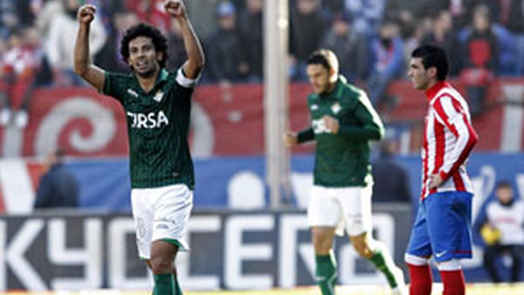 El Betis celebra su victoria ante el Betis. Foto: EFE El Betis celebra su victoria ante el Betis. Foto: EFE