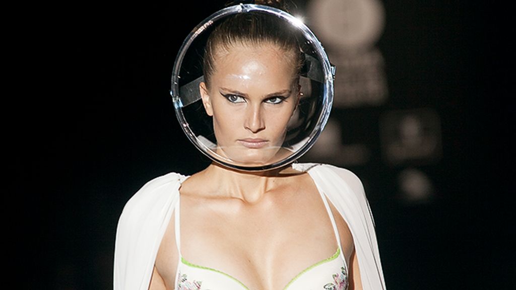 Desfile Andrés Sardá ss14 (2)