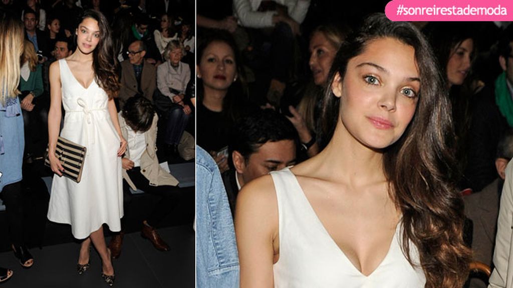 Ana Rujas en el desfile de Ángel Schlesser