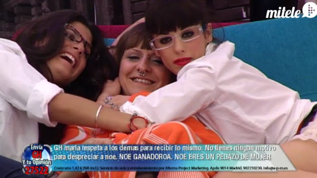 Marta y Cristian, muy juntitos en la fiesta de GH