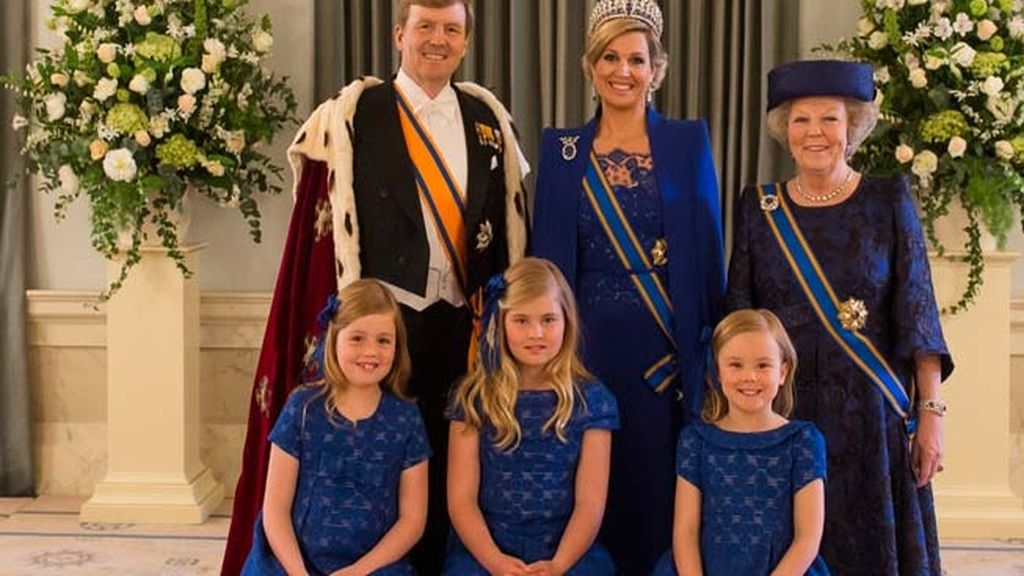 Holanda recibe a su nuevo rey: Guillermo Alejandro IV