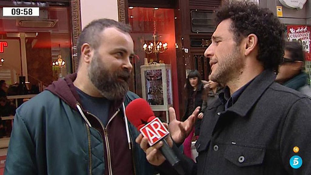 Miguel Rabaneda sale a la calle a buscar al hipster del PP y al pijo de Podemos