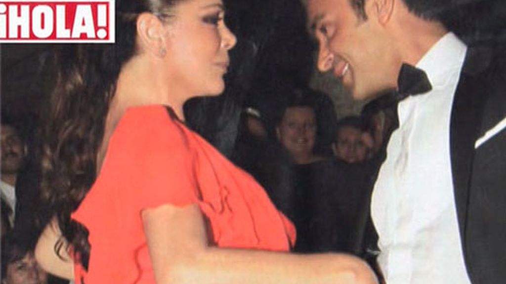 Isabel Pantoja se desmelena en la boda de Luis Rollán