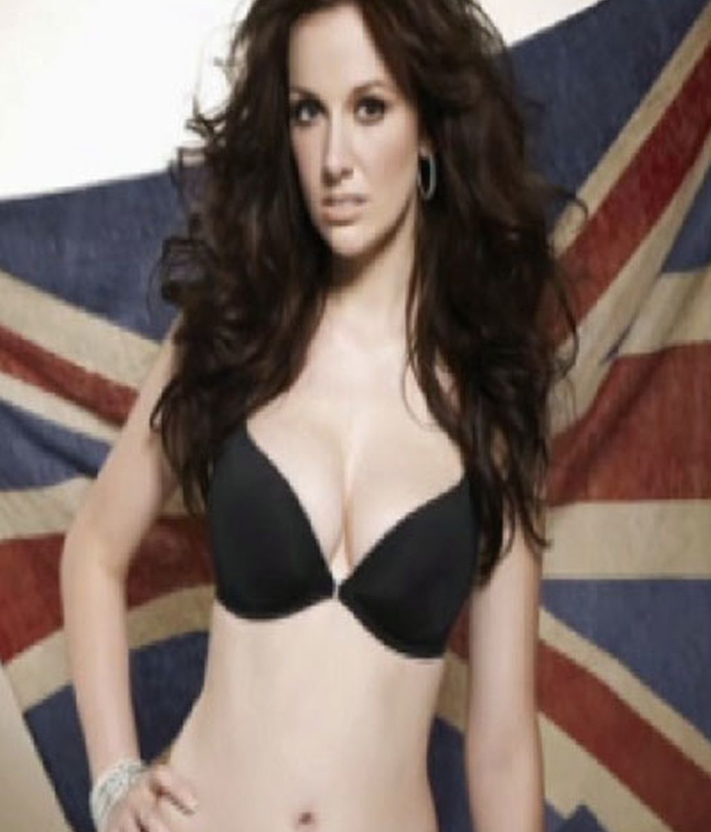 Miss Inglaterra, una belleza de armas tomar