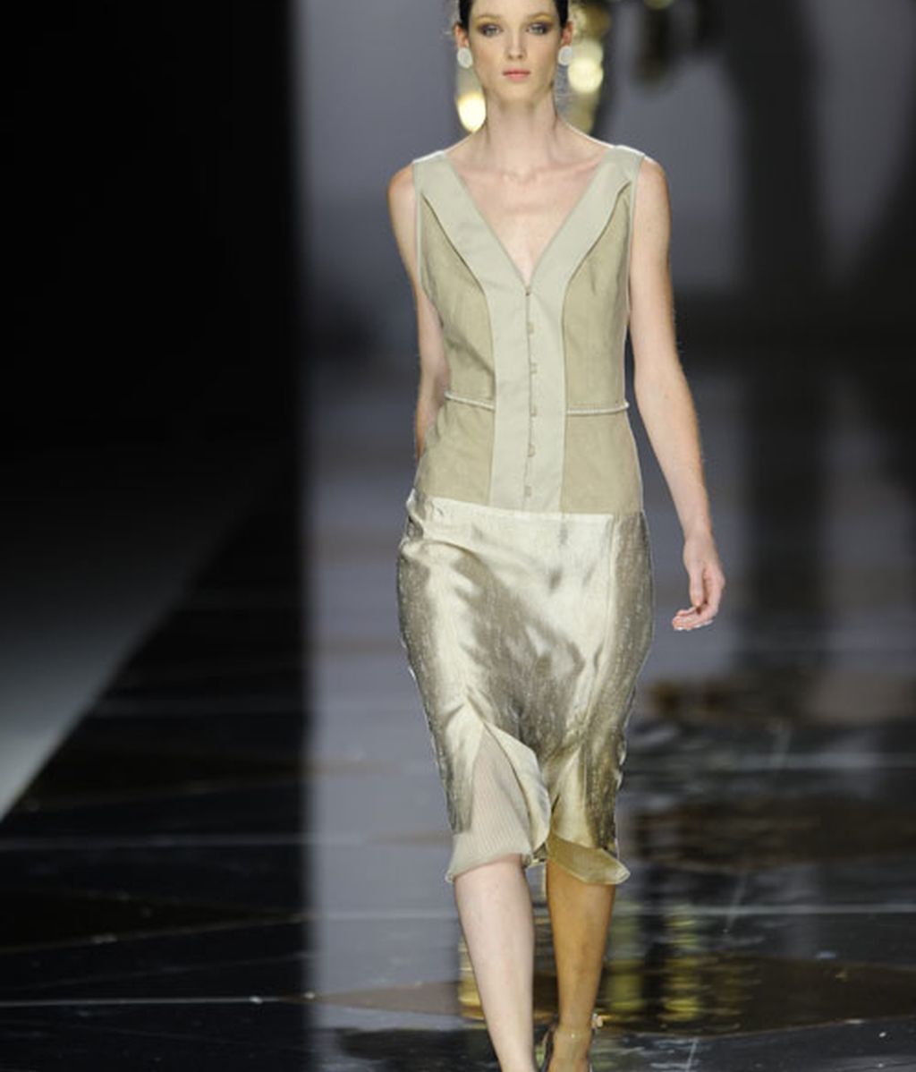 Colores vidriosos y sensualidad en la propuesta de Ailanto