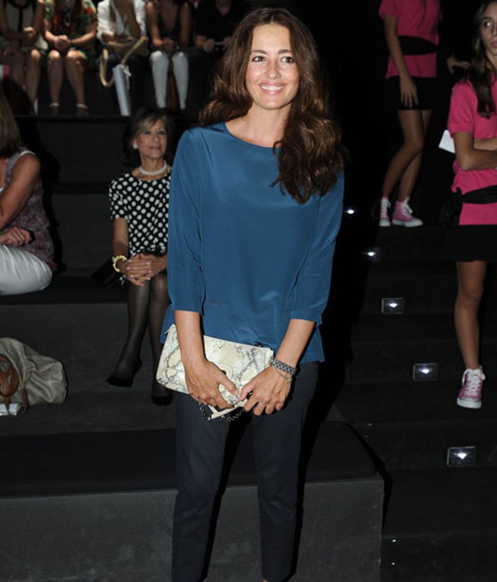 Desfile de famosos en Cibeles 2011