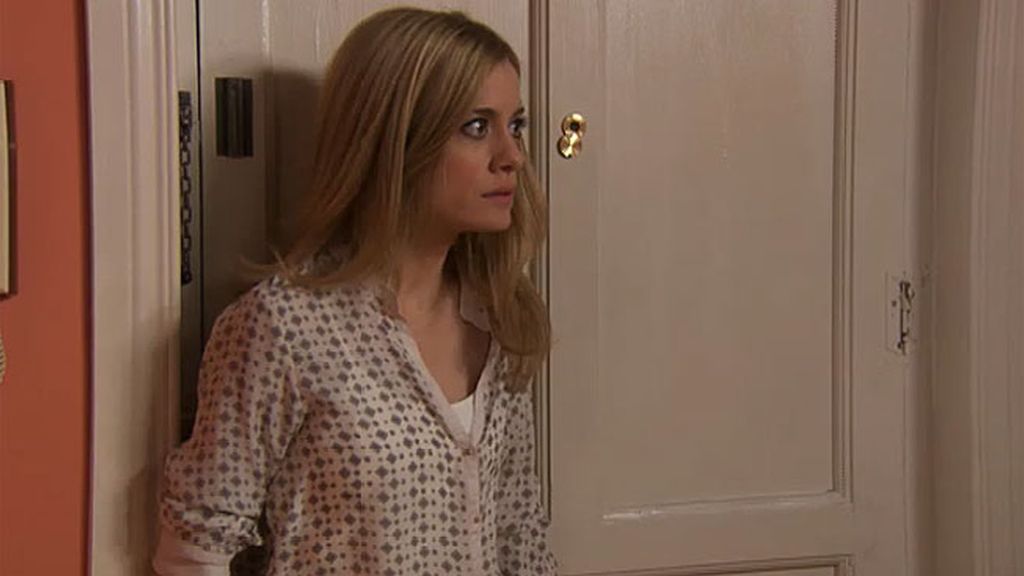 Natalia mete en su vida a Lolo, pero él no sabe que es su hermano...