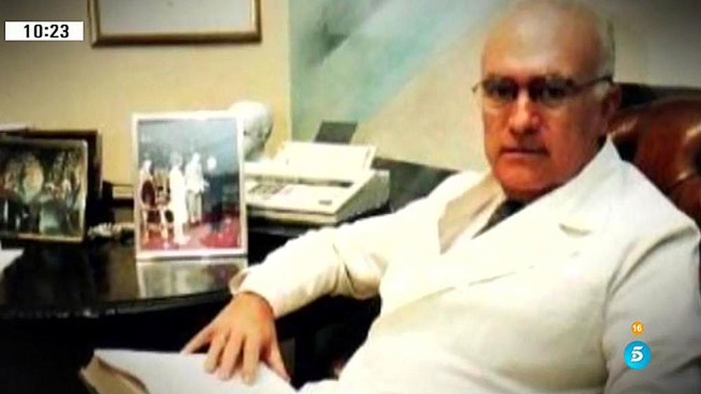 Javier Criado, el psiquiatra de la jet sevillana, acusado de abusos por 17 personas