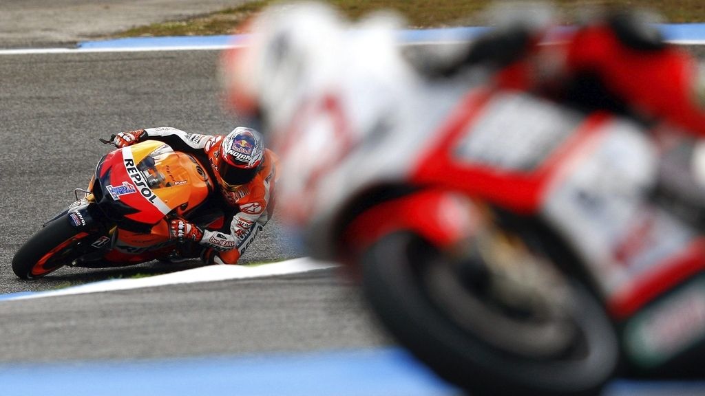 Casey Stoner, rodando en Estoril
