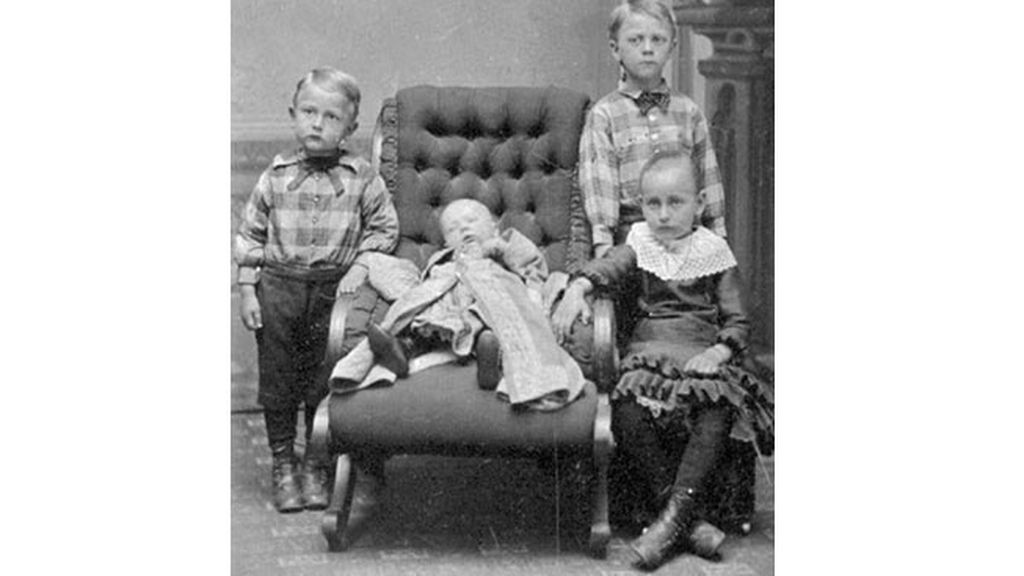 Las fotografías post-mortem, de moda en la época victoriana