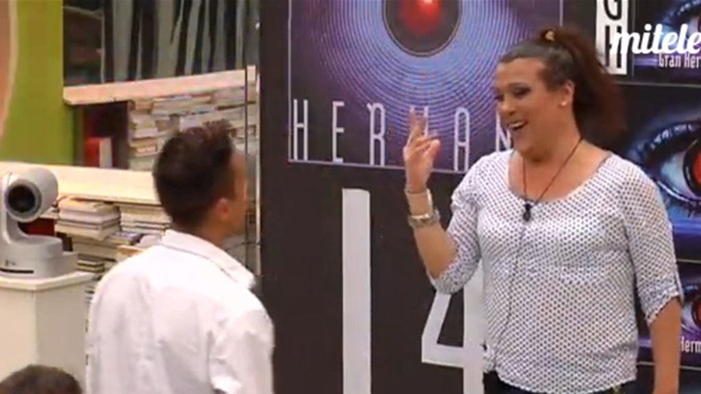 Desi canta a Juancar 'Se nos acabó el amor'