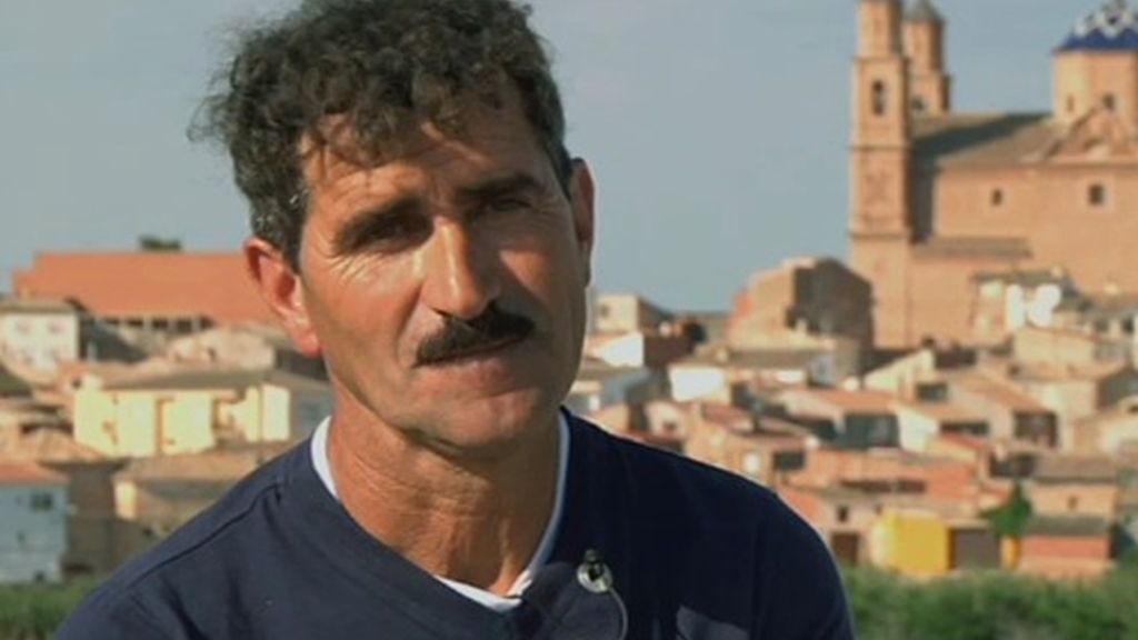 Paco está separado, mantiene muy buena relación con ella y se considera un hombre muy cabezota