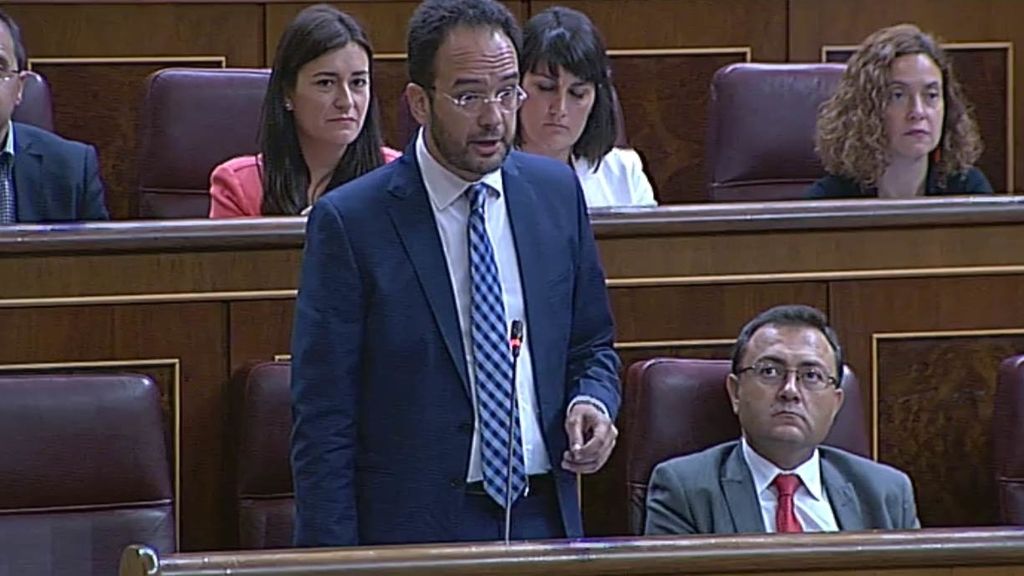 Cruces de acusaciones en el Congreso a cuenta de la corrupción