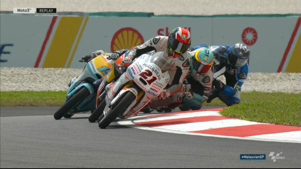 Bagnaia triunfa en una carrera terminada a falta de 4 vueltas por bandera roja