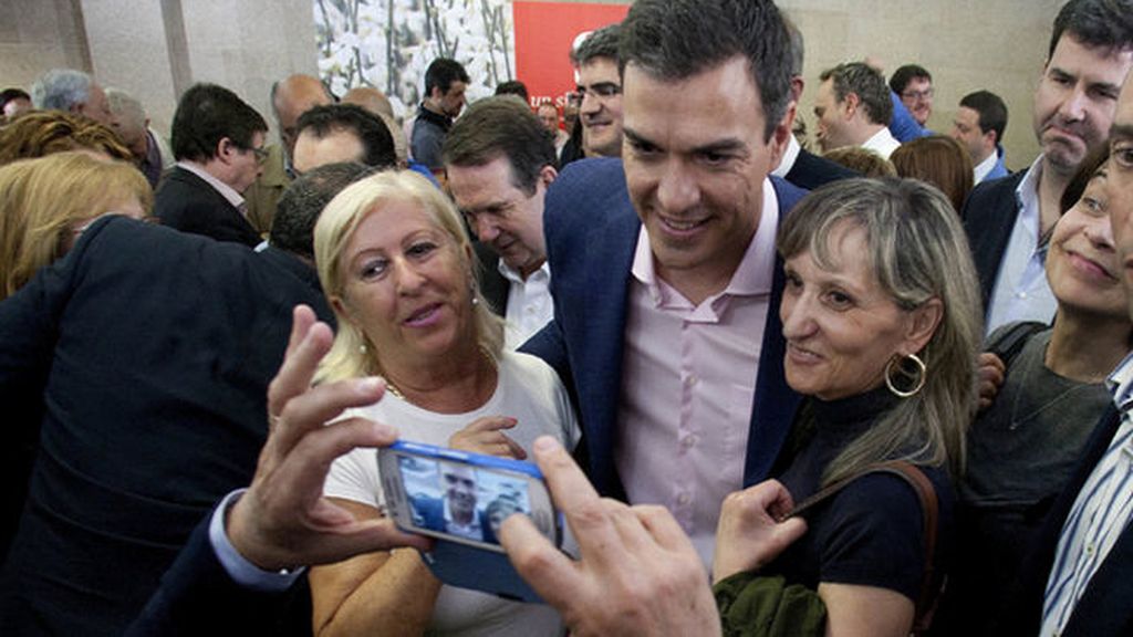 Pedro Sánchez reclama en Vigo un PSOE fuerte para que haya cambio
