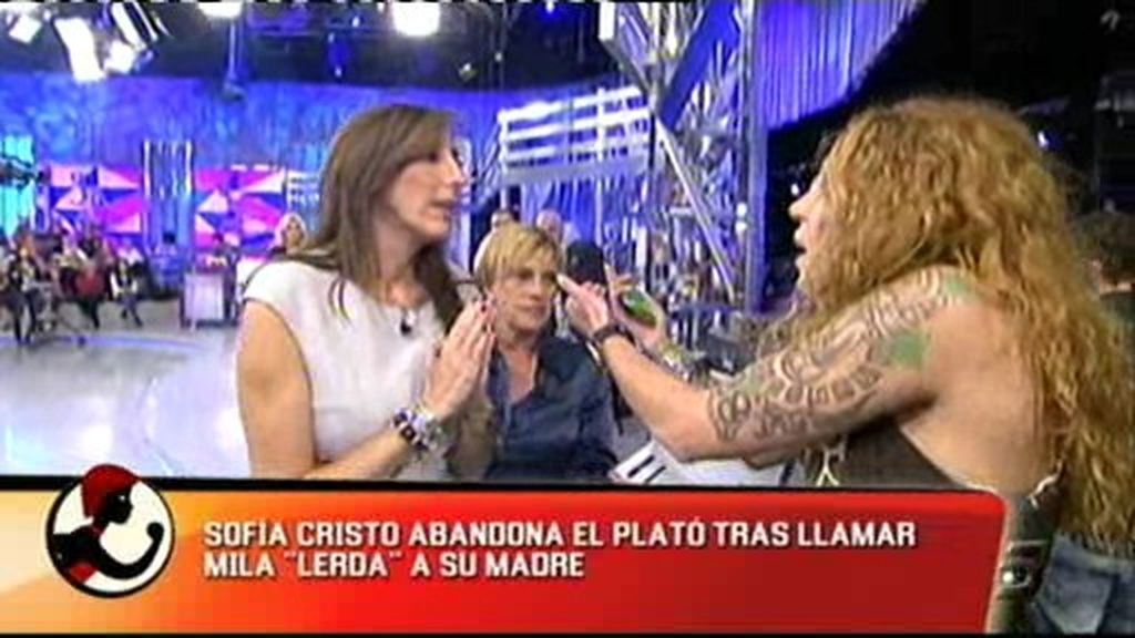 Mila y Sofía Cristo, enfrentadas