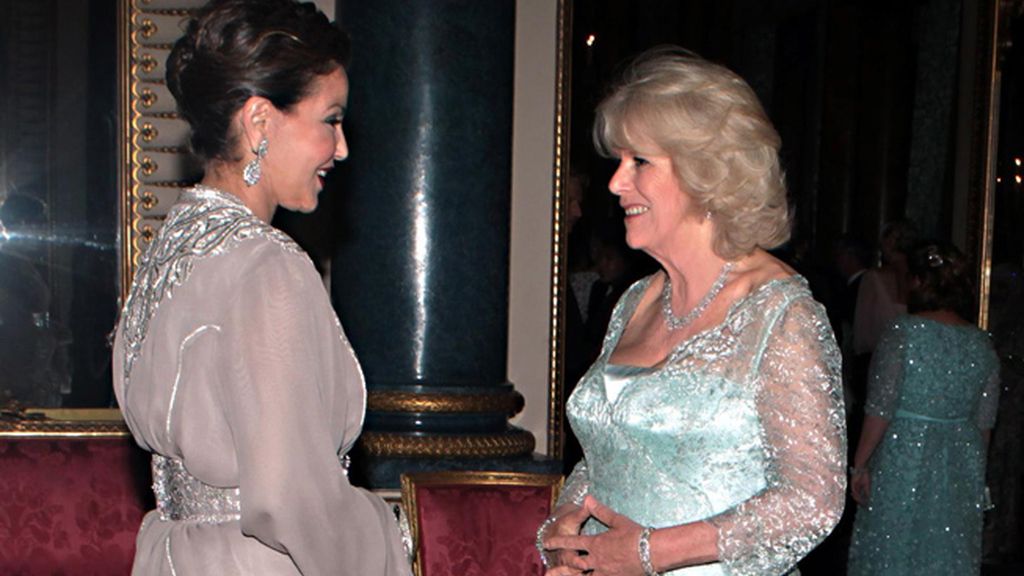 La princesa Lalla Meryem de Marruecos, con Camilla, duquesa de Cornualles