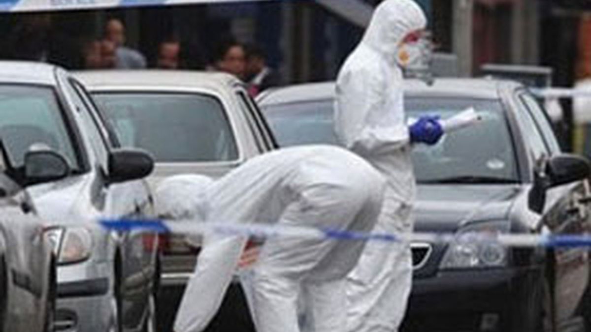 Investigan la muerte de tres hombres atropellados en Birmingham, que fallecieron mientras intentaban defender su vecindario de saqueos. Foto: AP. Investigan la muerte de tres hombres atropellados en Birmingham, que fallecieron mientras intentaban defender su vecindario de saqueos. Foto: AP.