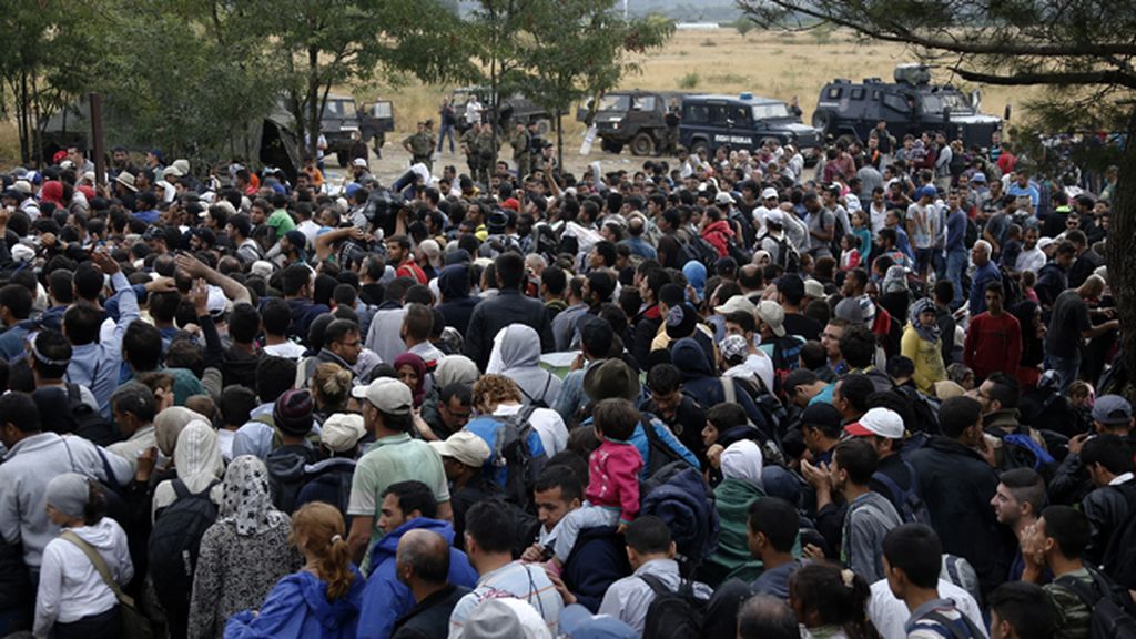Macedonia abre su frontera a los inmigrantes debido a la presión internacional