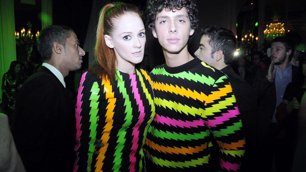 Nos hizo mucha gracia que Eduardo Casanova y Ana Polvorosa conjuntaran sus looks de María Escoté