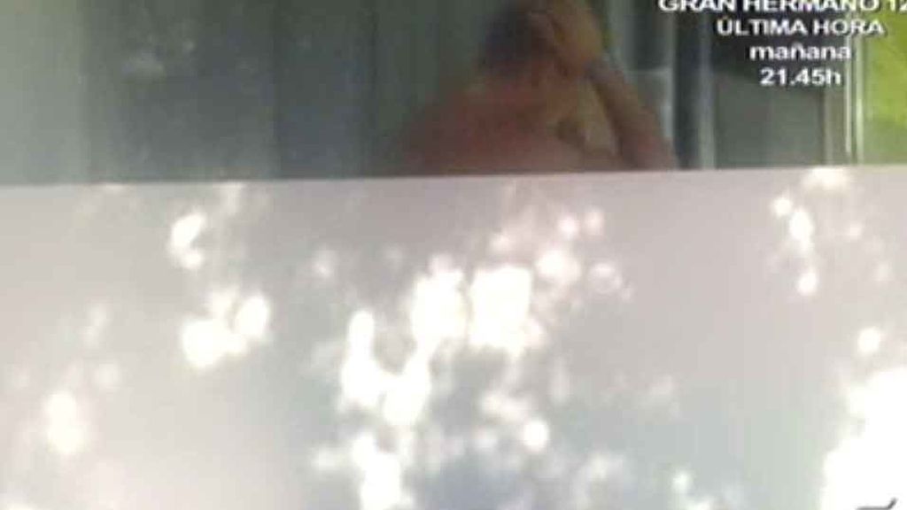 El cuerpo de Aris vuelve loco a las mujeres