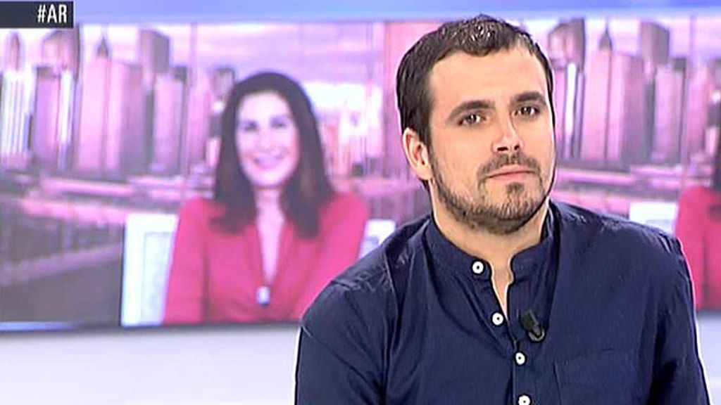Alberto Garzón: "He decidido asumir la responsabilidad política porque la situación social es catastrófica"