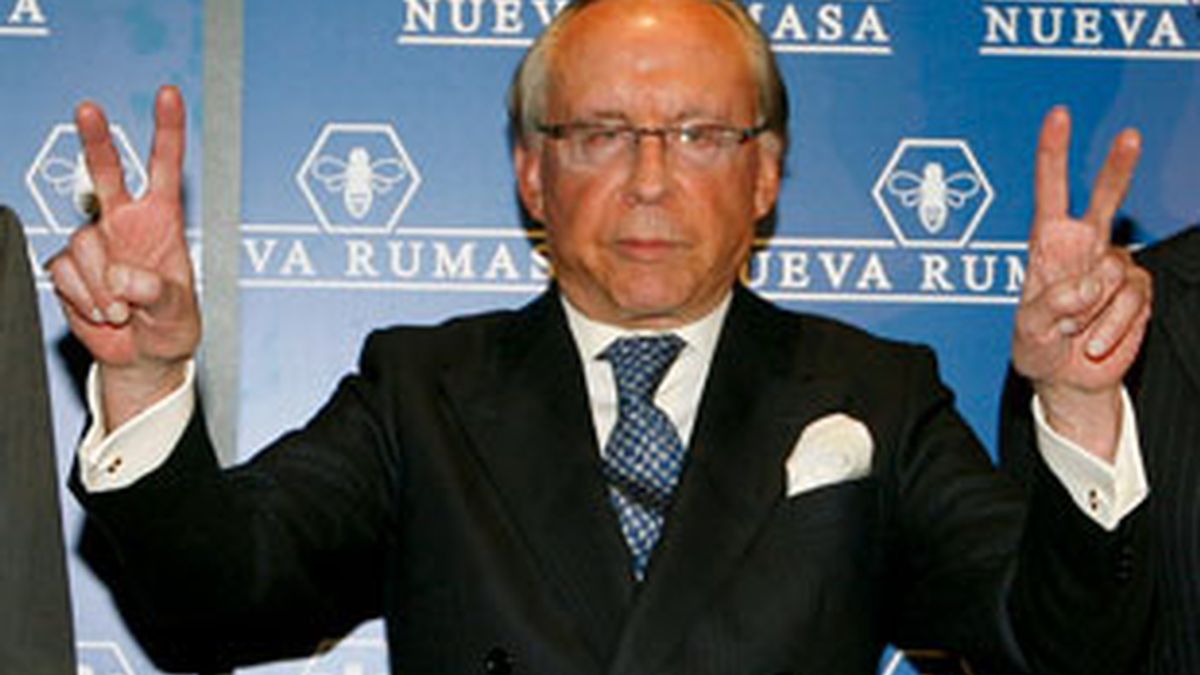 José María Ruiz Mateos en la rueda de prensa de Nueva Rumasa. Foto: EFE.