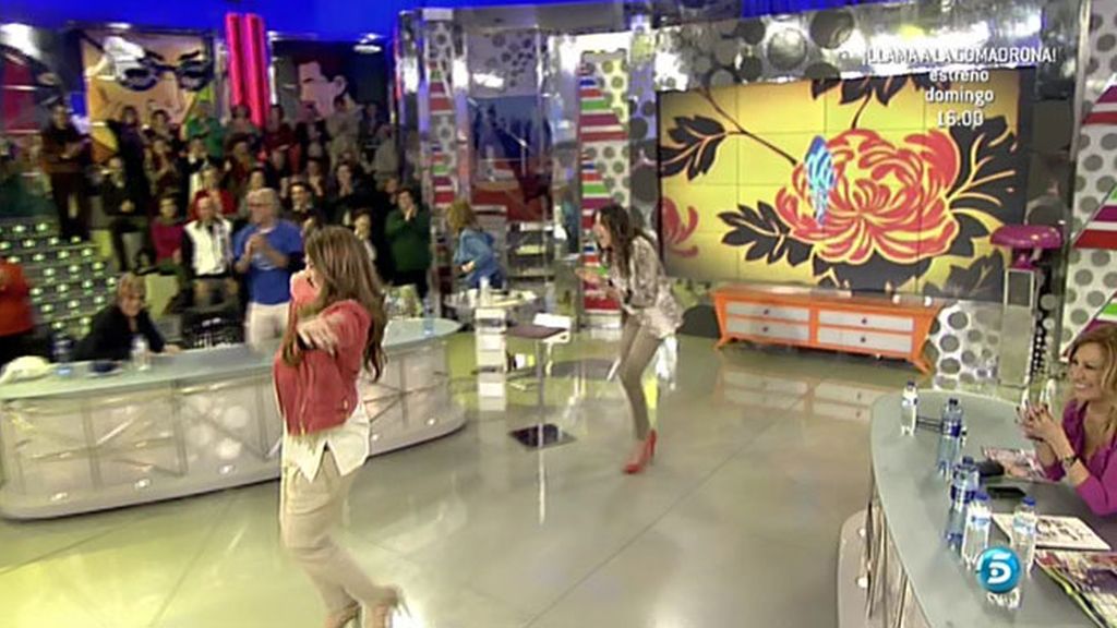 Las colaboradoras compiten ante los micrófonos