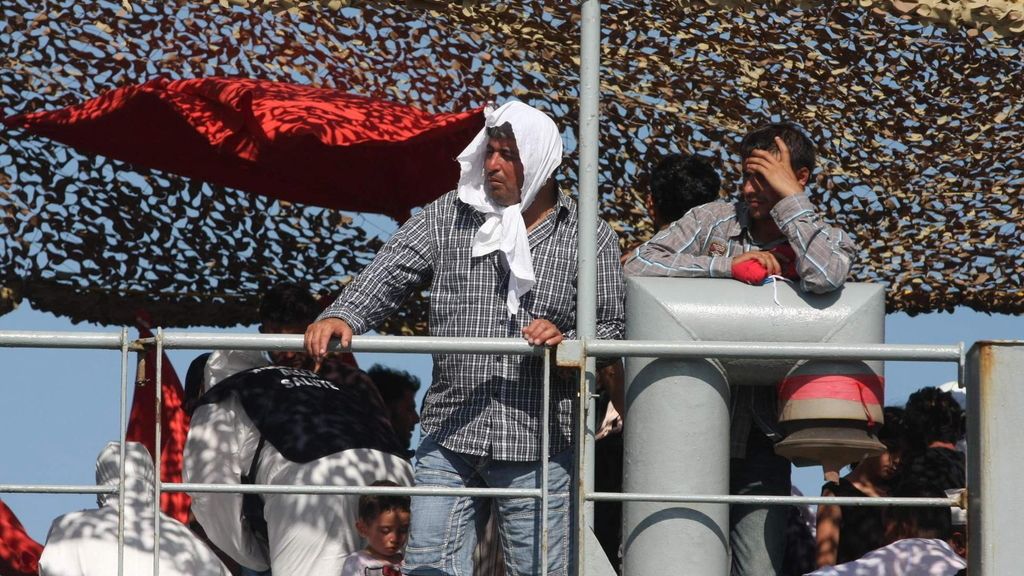 Dramático rescate para evitar la muerte de un millar de personas en el Mediterráneo
