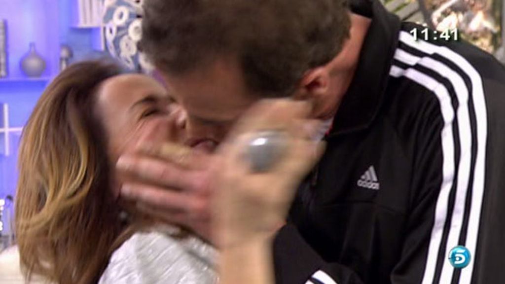 Los colaboradores querían demostrar si los besos suenan